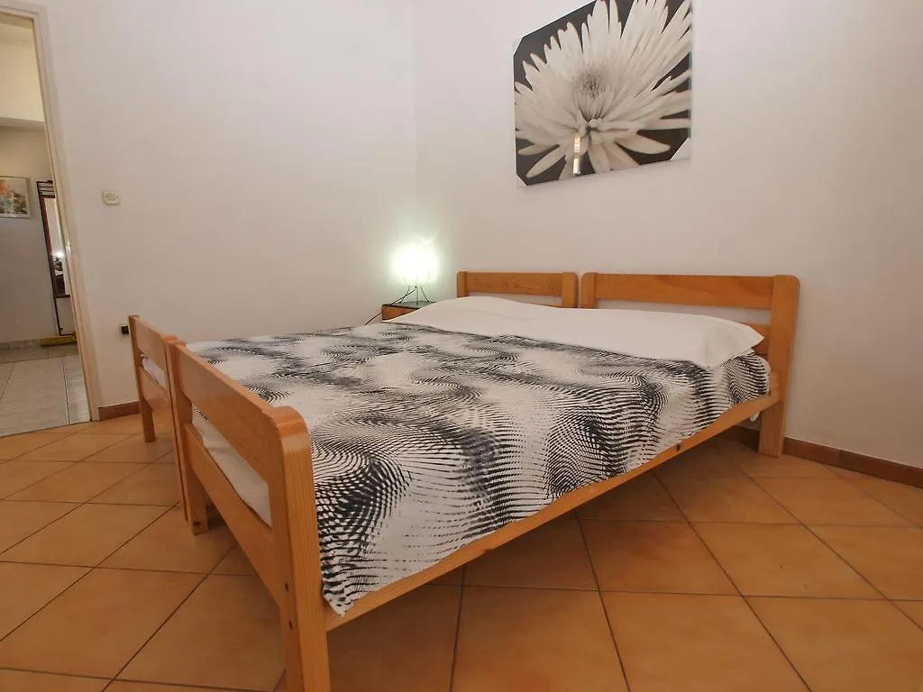 Apartment Ljerka 1095 Pula Hırvatistan